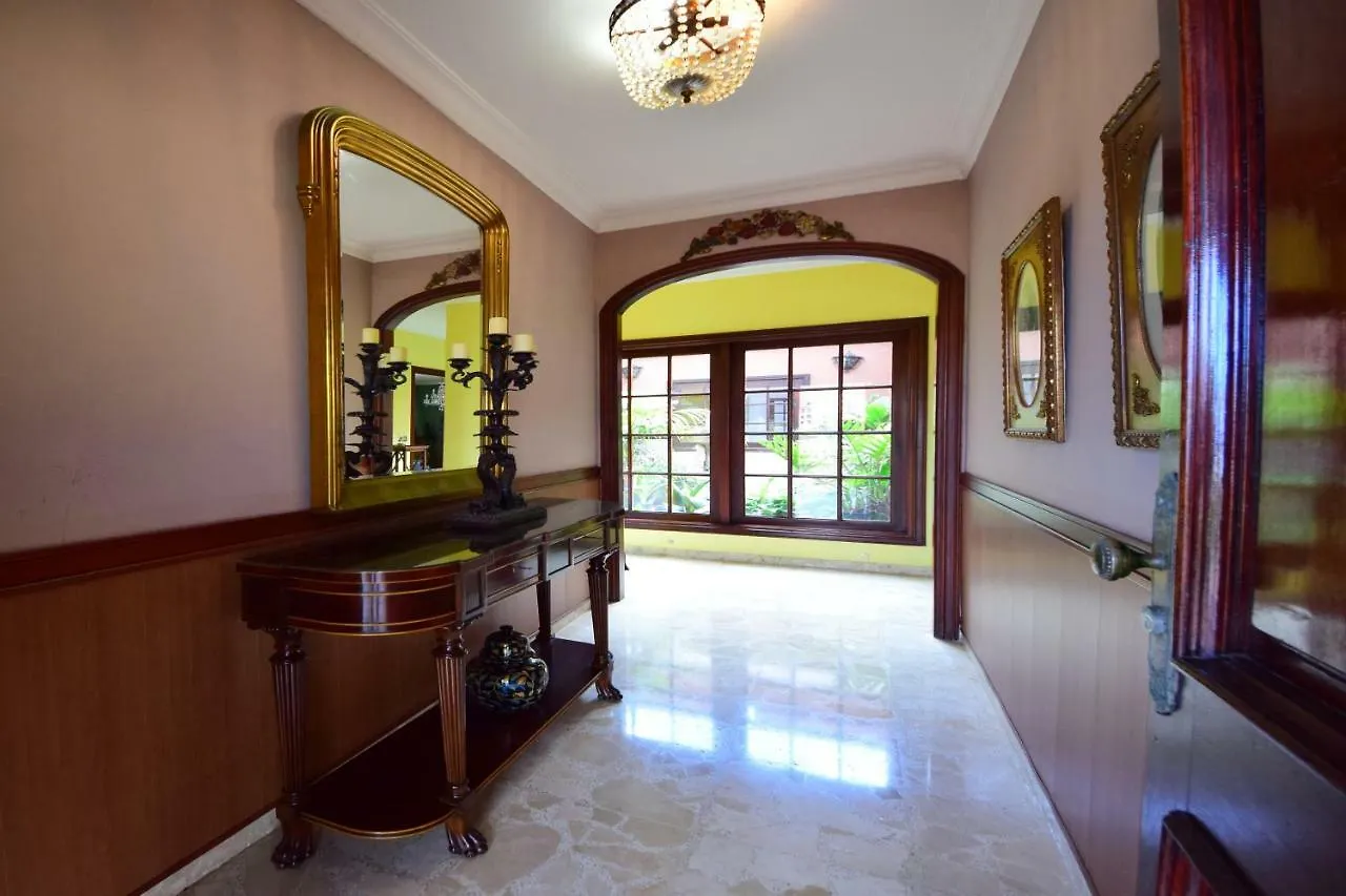 Alina - Vivienda vacacional con piscina privada Puerto de la Cruz  Puerto de la Cruz (Tenerife)