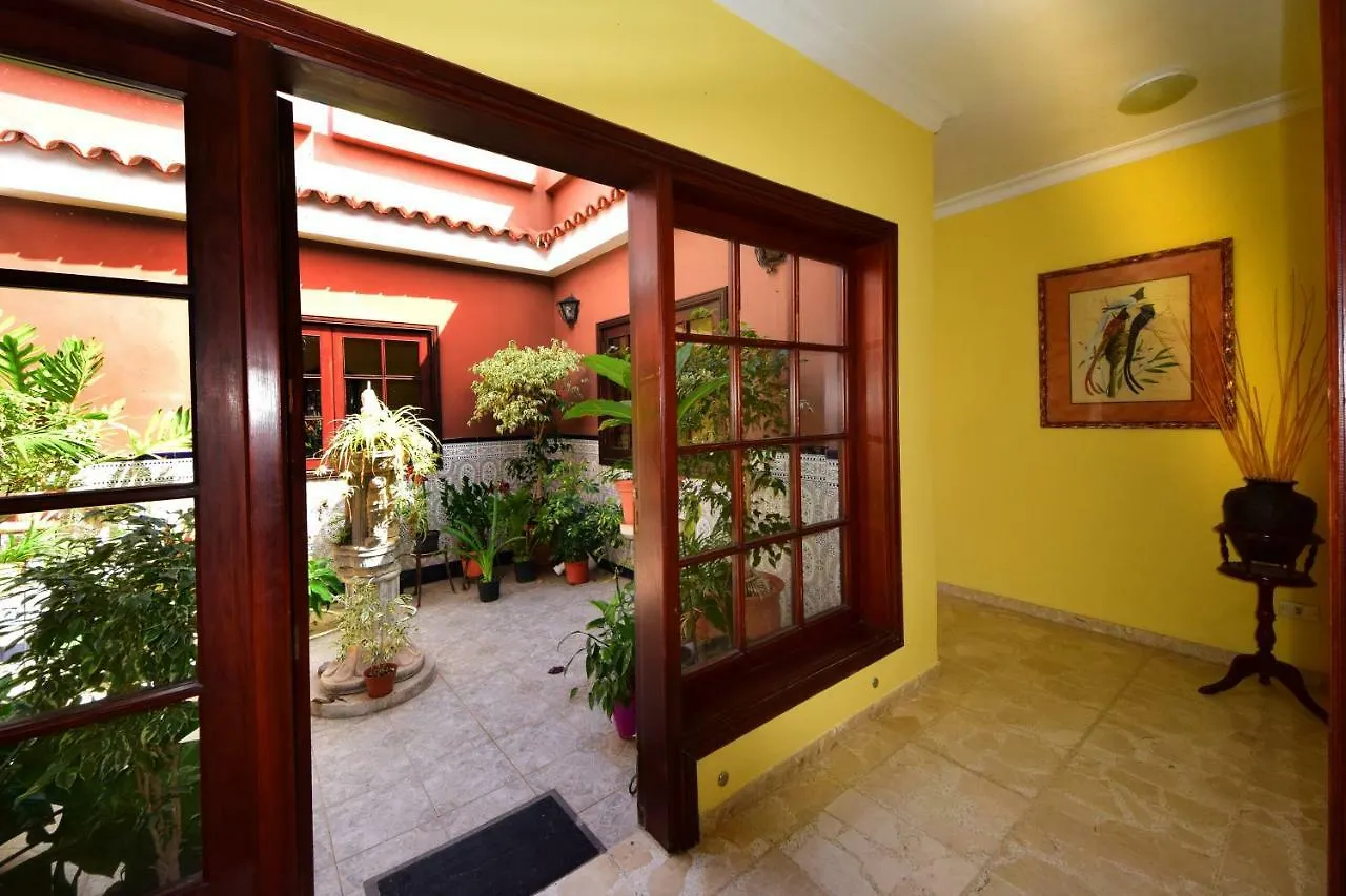 Alina - Vivienda vacacional con piscina privada Puerto de la Cruz  Сasa de vacaciones